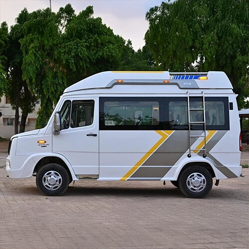 group of 4-9 travellers