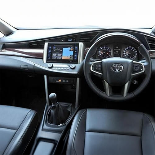 toyota innova seater
